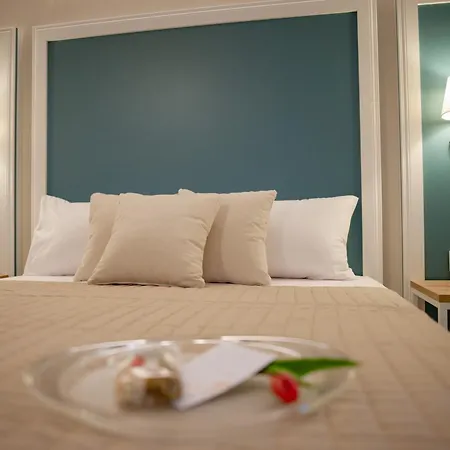 Bed & Breakfast Center *